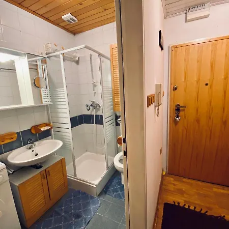 Lägenhet Apartma Snezinka
